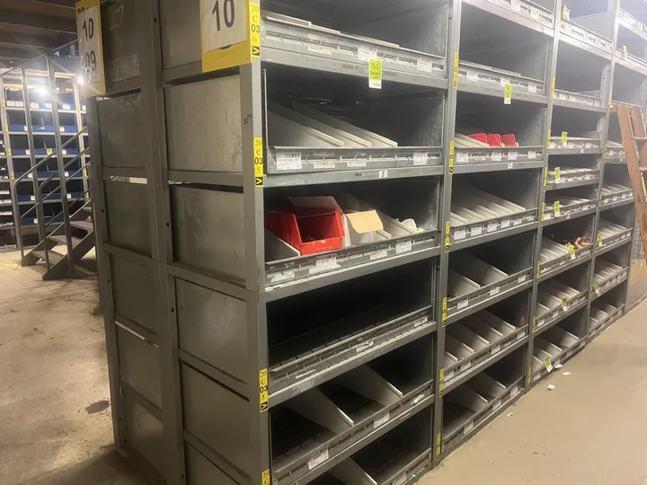 Konvolut Sanitär, Installation & Heizungstechnik, Zubehör, divers Umfang: Feldinhalt, mit Kisten